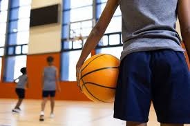 剧情拉满，压哨绝杀！詹姆斯老兜底人了！