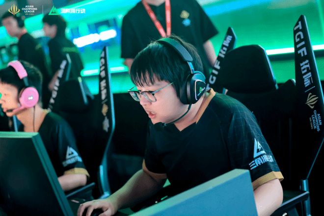 适应英超的 适应英超的