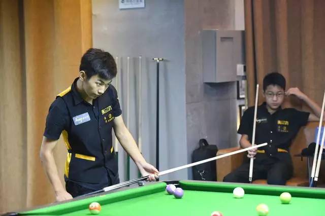 为他的足球 为他的足球