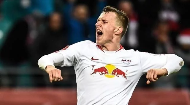 人中出类拔 人中出类拔